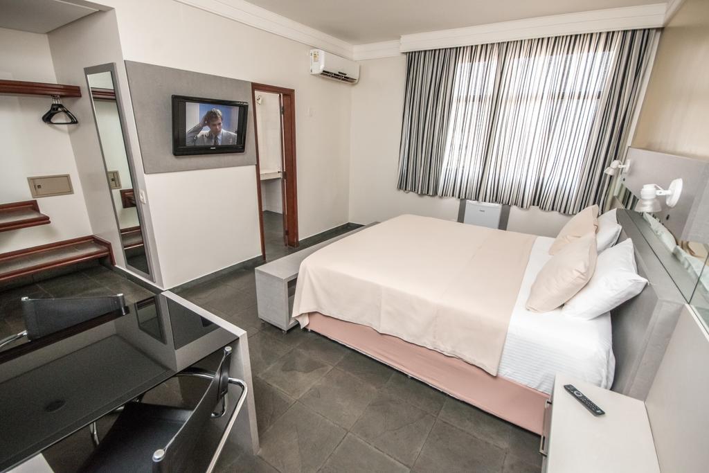 בואה ויסטה Aipana Plaza Hotel מראה חיצוני תמונה